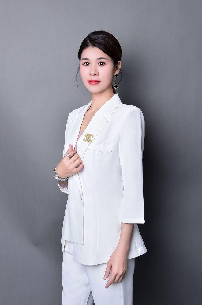 以针为笔，以美为墨，书写新时代女性的纹绣传奇——黄丹丹