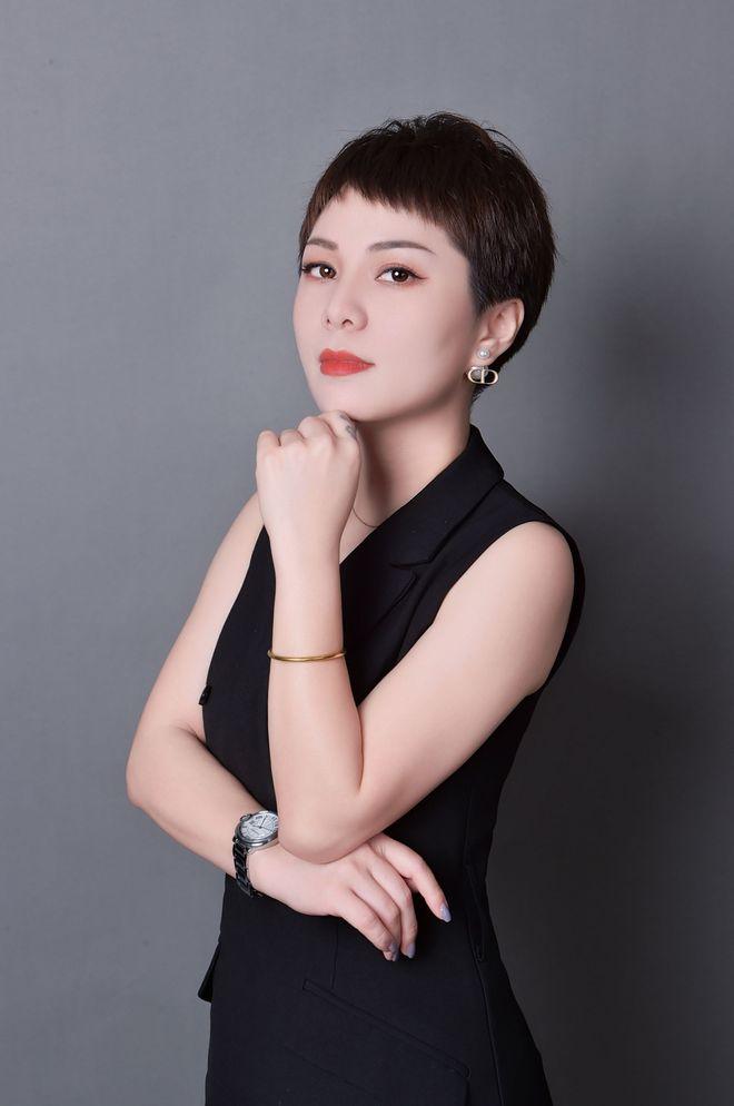廖丽：用心传承美学，引领纹绣艺术创新的金牌导师